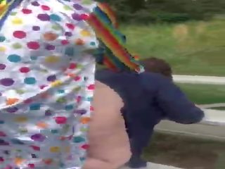 Gibby the badhut fucks pawg in daylight