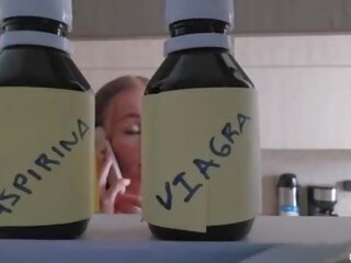 Мій мачуха gave мені viagra по mistake і ми ended вгору трахання