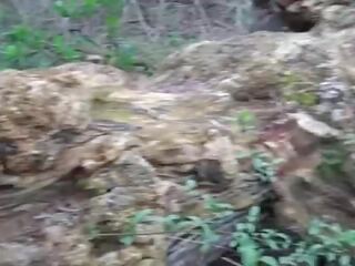 Публичен възрастен филм в на парк на две сензационен приятелки - лесбийки illusion момичета