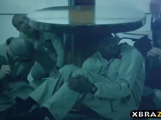 Ghostbuster 滑稽模仿 哪里 smashing 色情明星 他妈的 在 一个 狂欢